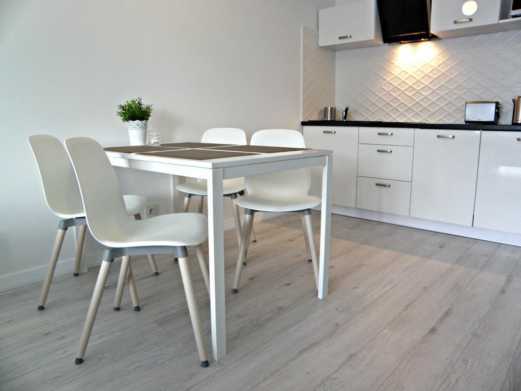 Apartament Sweet Home Pogorzelica Exterior foto